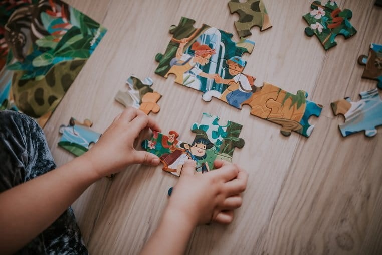 janod-Puzzle-w-walizce-Przygoda-w-kraju-Inkow-100-elementow-polkabubu-8.jpg