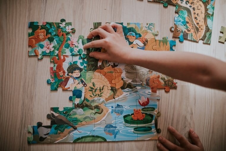 janod-Puzzle-w-walizce-Przygoda-w-kraju-Inkow-100-elementow-polkabubu-9.jpg