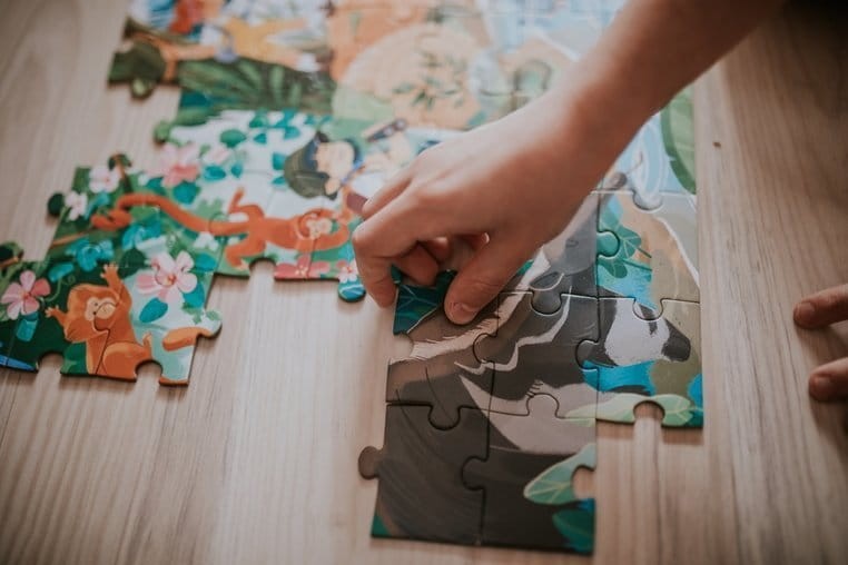 janod-Puzzle-w-walizce-Przygoda-w-kraju-Inkow-100-elementow-polkabubu-10.jpg