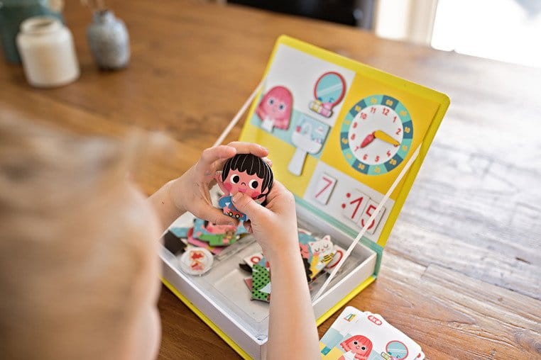 janod-Magnetyczna-ukladanka-ucze-sie-zagarka-Magnetibook-polkabubu-8.jpg
