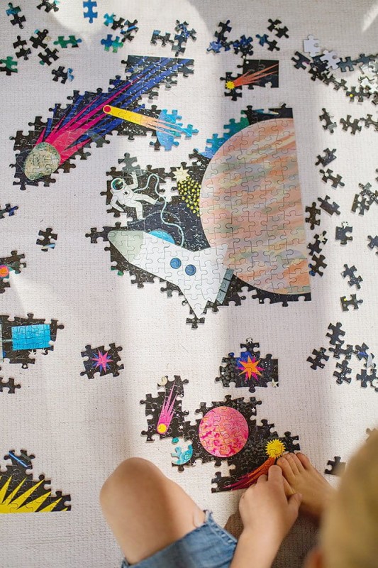 Mudpuppy-Puzzle-rodzinne-swiecace-w-ciemnosci-Kosmos-polkabubu-12.jpg