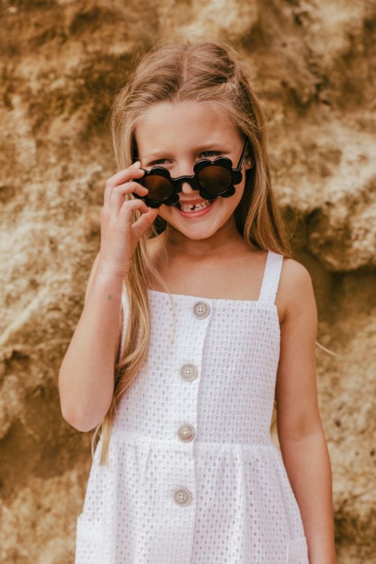 elle-porte-okulary-bellis liquorice-polkabubu-5.jpg