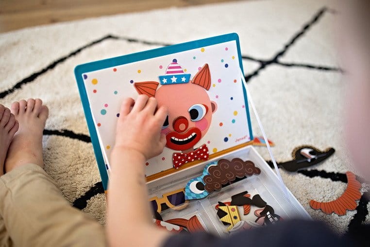 janod-Magnetyczna-ukladanka-Smieszne-buzie-Chlopiec-Magnetibook-polkabubu-16.jpg