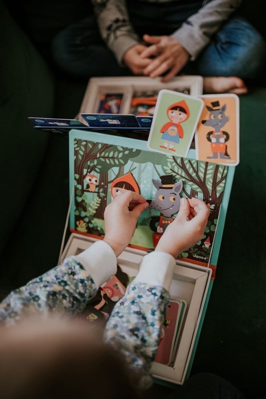 janod-Magnetyczna-ukladanka-Swiat-basni-Magnetibook-polkabubu-8.jpg