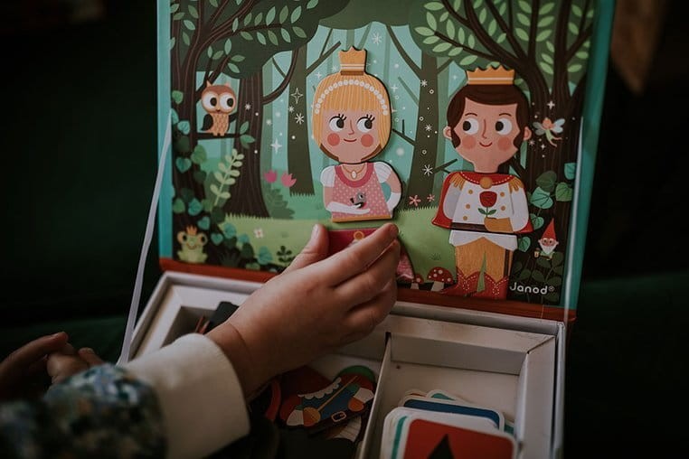 janod-Magnetyczna-ukladanka-Swiat-basni-Magnetibook-polkabubu-9.jpg