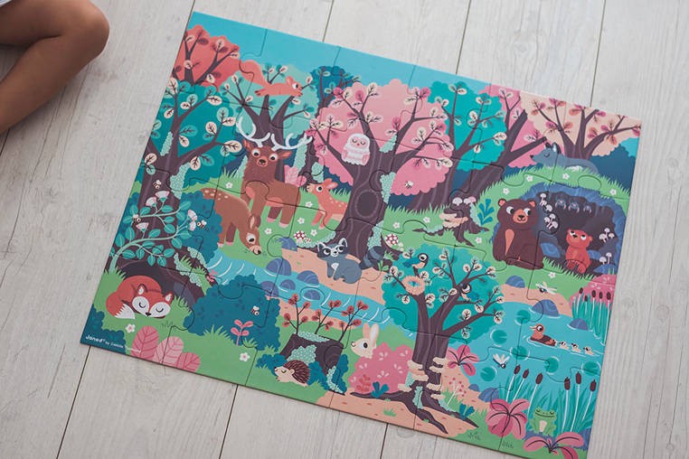 janod-Swiecace-puzzle-z-mini-lampka-UV-Las-polkabubu-5.jpg