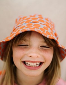 Kapelusz DOTS BUCKET HAT -50%