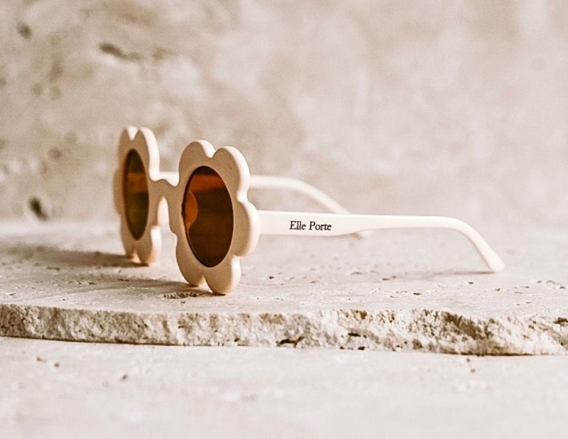 elle-porte-okulary-bellis-vanilla-polkabubu-7.jpg