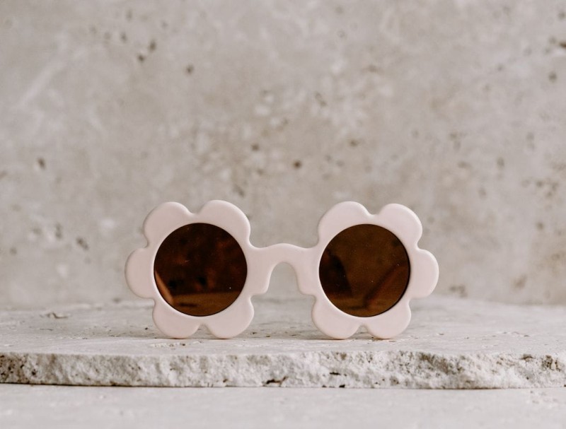 elle-porte-okulary-bellis-vanilla-polkabubu-8.jpg