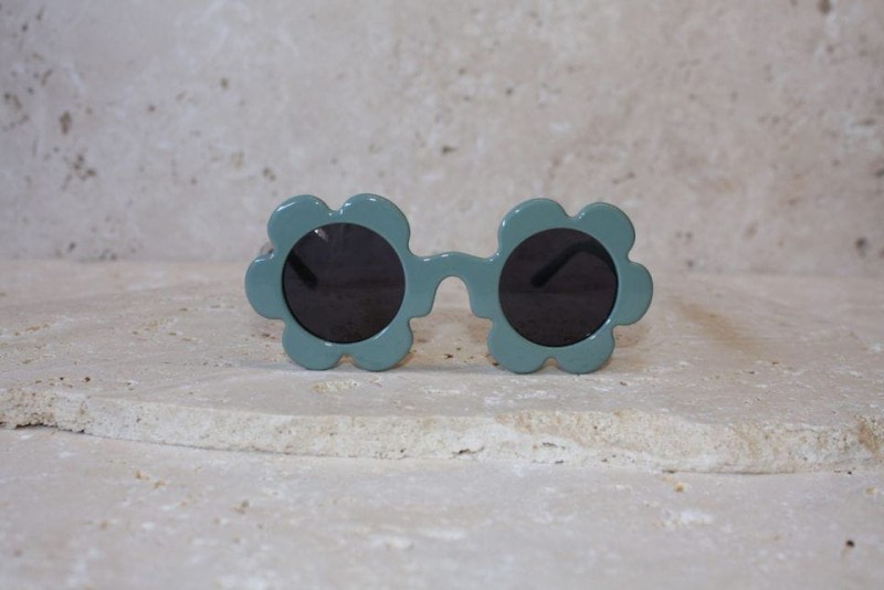 elle-porte-okulary-bellis-spearmint-polkabubu-3.jpg
