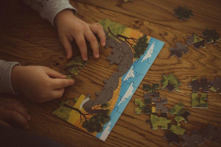 Mudpuppy-Puzzle-mini-Slon-afrykanski-48-polkabubu-9.jpg