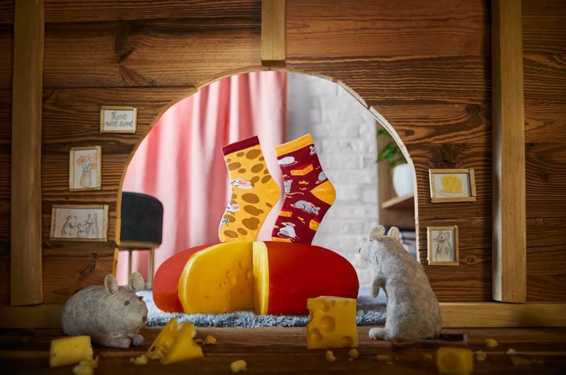 many-mornings-skarpetki-kids-mouse-cheese-polkabubu-2.jpg