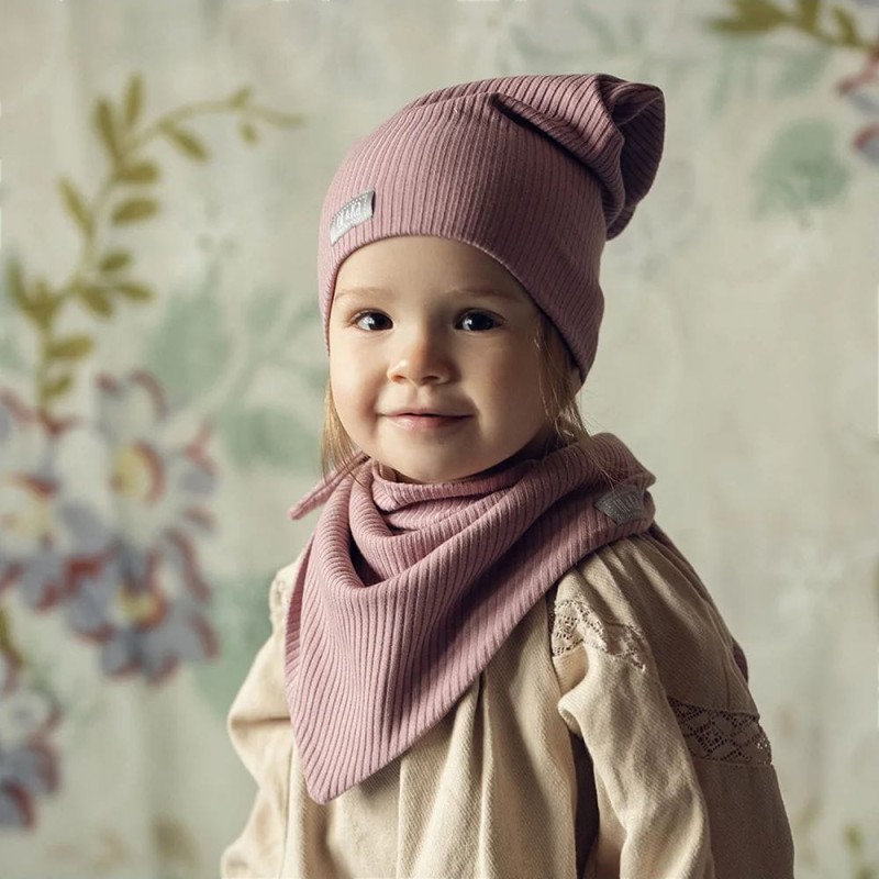 ulka-czapka-prazkowana-blush-rib-polkabubu-1.jpg