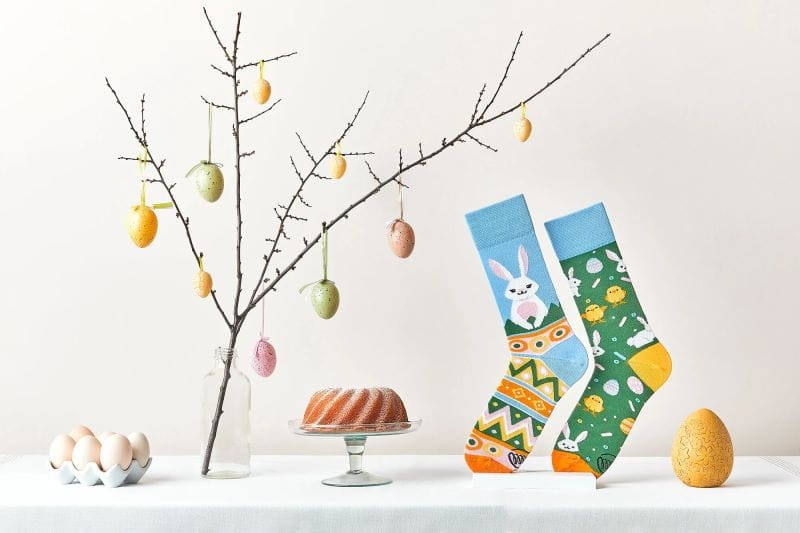 many-mornings-skarpetki-regular-easter-bunny-polkabubu-2.jpg