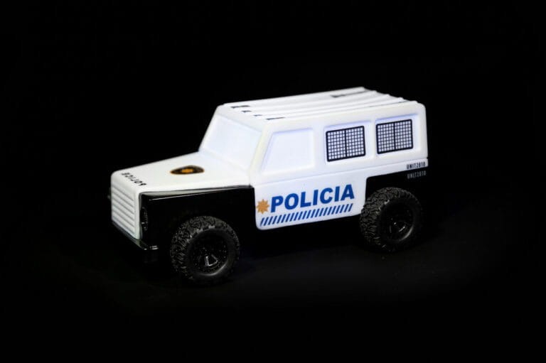dhink-lampka-dotykowa-policja-na-baterie-polkabubu-3.jpg