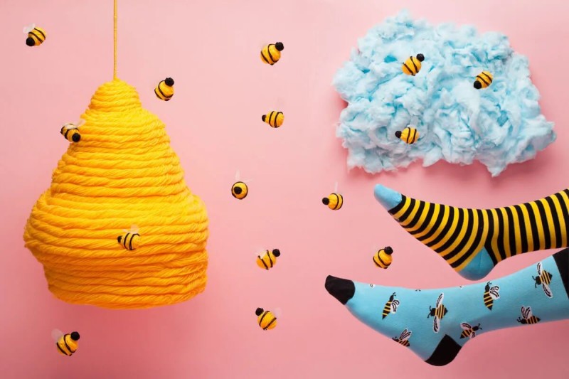 many-mornings-skarpetki-regular-bee-bee-polkabubu-3.jpg