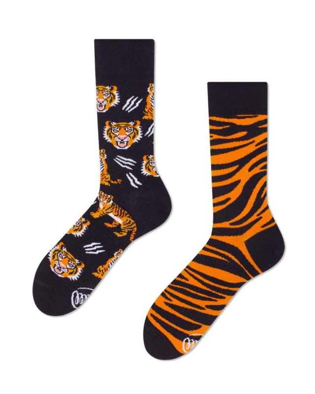 many-mornings-skarpetki-regular-feet-of-the-tiger-polkabubu-1.jpg
