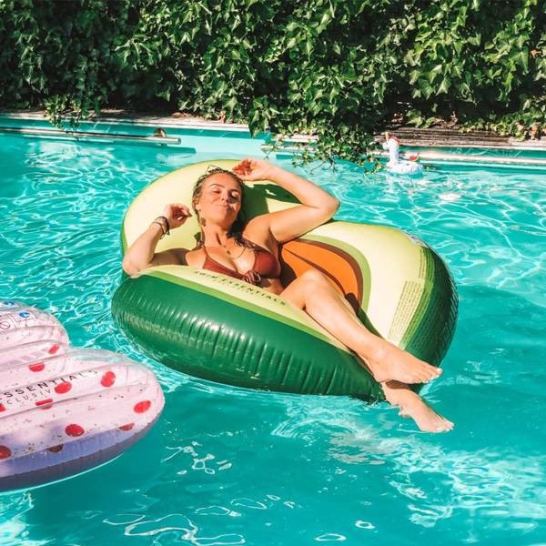 The-Swim-Essentials-Materac-do-plywania-Avocado-z-pilka-2020SE08-polkabubu-10.jpg