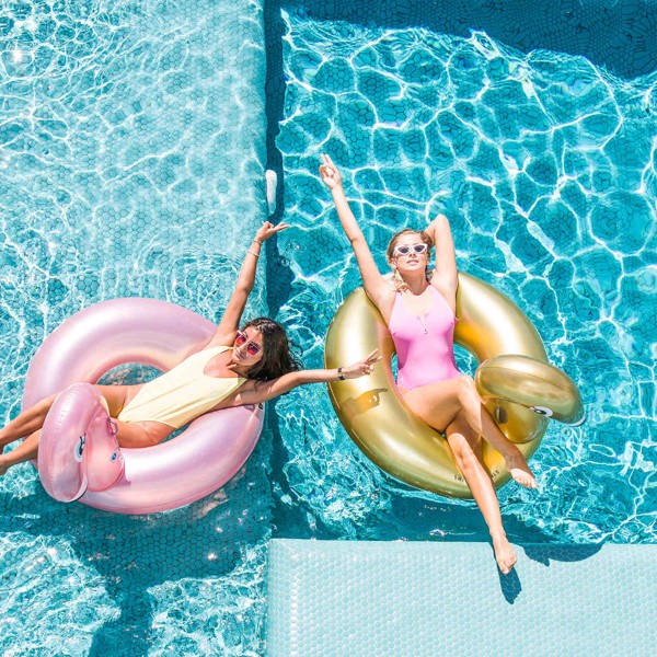The-Swim-Essentials-Kolo-do-plywania-Gold-Swan-95-cm-2020SE479-polkabubu-4.jpg