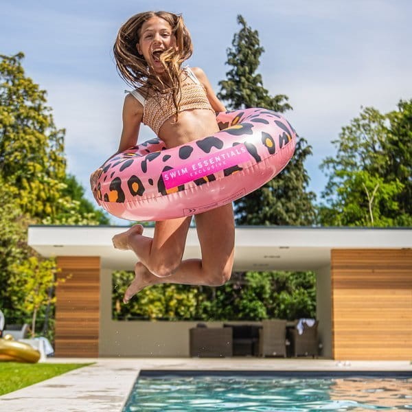 Swim-Essentials-Kolo-do-plywania-Panterka-Roz-90cm-2020SE38-polkabubu-2.jpg