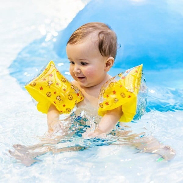 The-Swim-Essentials-Rekawki-do-plywania-0-2-lat-Circus-2020SE35-polkabubu-5.jpg