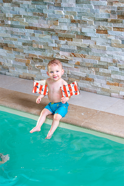 The-Swim-Essentials-Rekawki-do-plywania-0-2-lata-Wielorybki-2020SE166-polkabubu-2.png