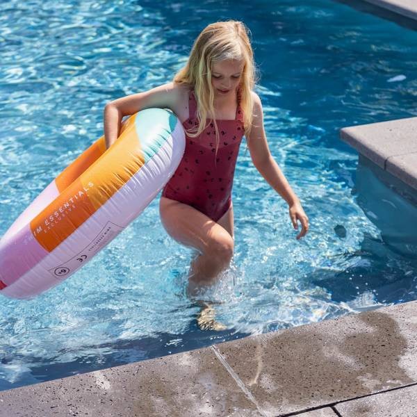The-Swim-Essentials-Kolo-do-plywania-Tecza-90cm-2020SE170-polkabubu-5.jpg