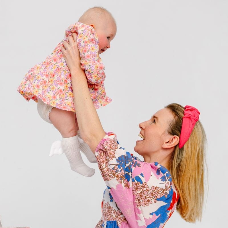 mamas-feet-podkolanowki-aniolki-ecru-polkabubu-2.jpg
