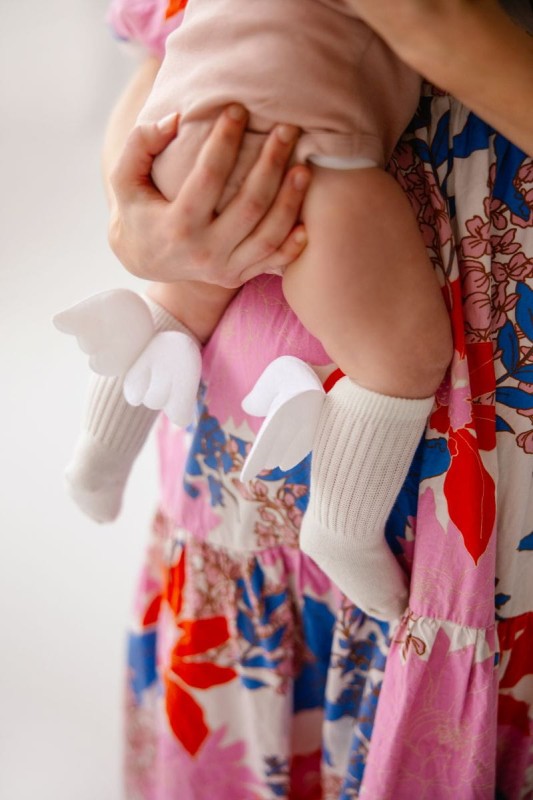 mamas-feet-podkolanowki-aniolki-ecru-polkabubu-5.jpg