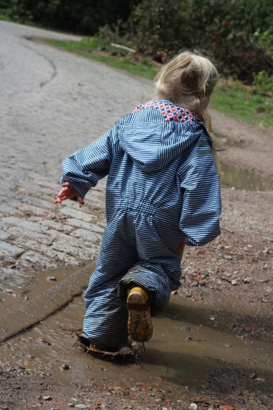 Ducksday rainsuit Flicflac 014.jpg