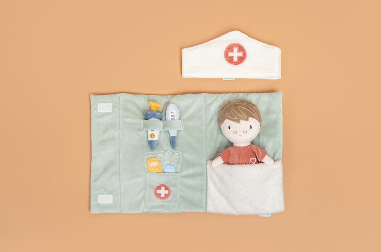 Little-Dutch-Zestaw-do-zabawy-z-lalka-Doktor-LD4549-polkabubu-5.jpg