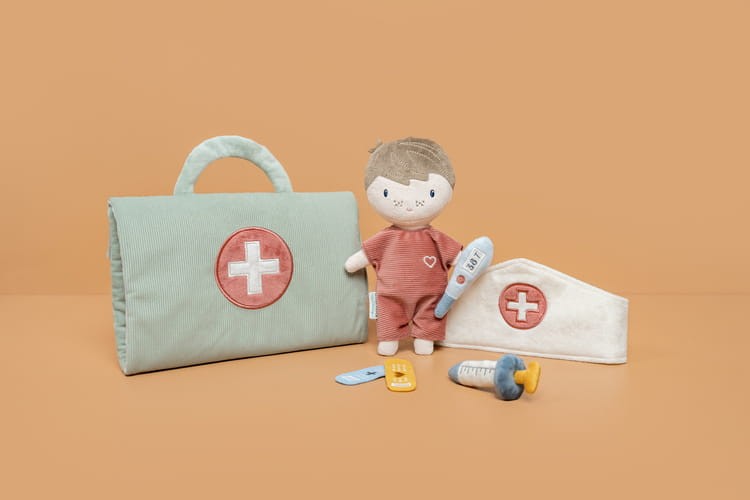 Little-Dutch-Zestaw-do-zabawy-z-lalka-Doktor-LD4549-polkabubu-6.jpg
