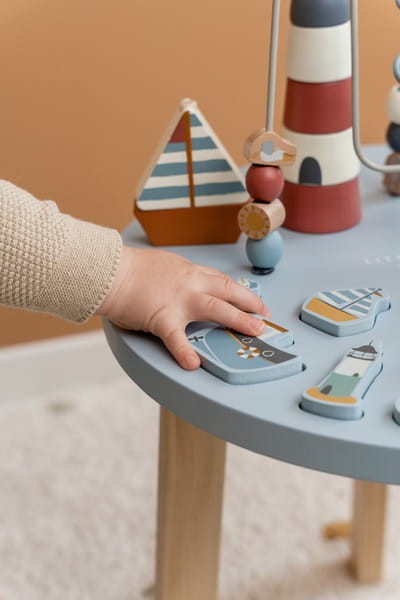 Little-Dutch-Stolik-edukacyjny-Sailors-Bay-FSC-LD7094-polkabubu-7.jpg