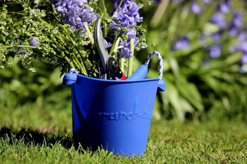 scrunch-wiaderko-bucket-pastelowy-zolty-polkabubu-13.jpg