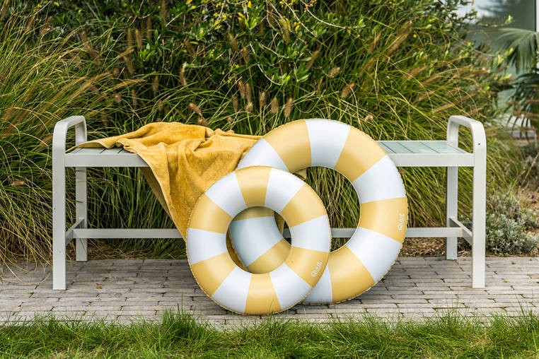 QUUT-Kolko-do-plywania-srednie-O-60-cm-Banana-Blue-polkabubu-6.jpg
