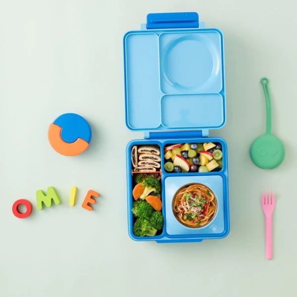 omiebox-blue-polkabubu-2.jpg