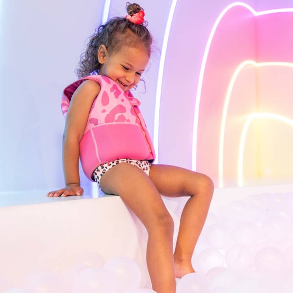 The-Swim-Essentials-Kamizelka-do-nauki-plywania-dla-dzieci-18-30kg-Neon-Leopard-polkabubu-6.jpg