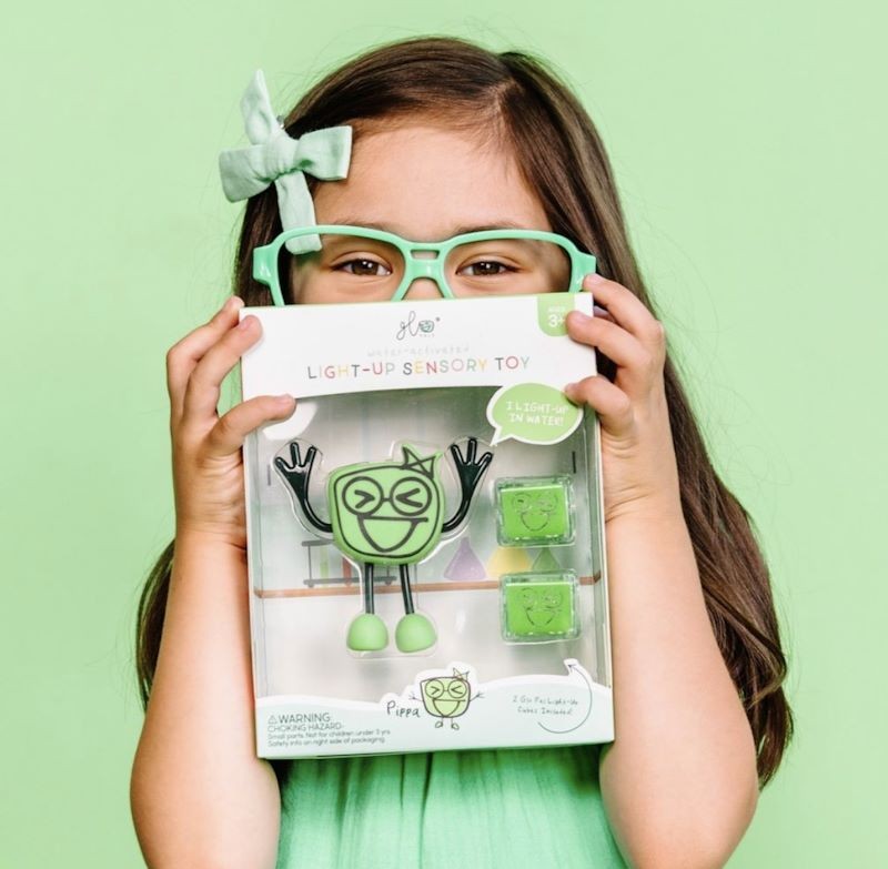 glo-pals-figurka-2-kostki-sensoryczne-pippa-zielone-polkabubu-8.jpg