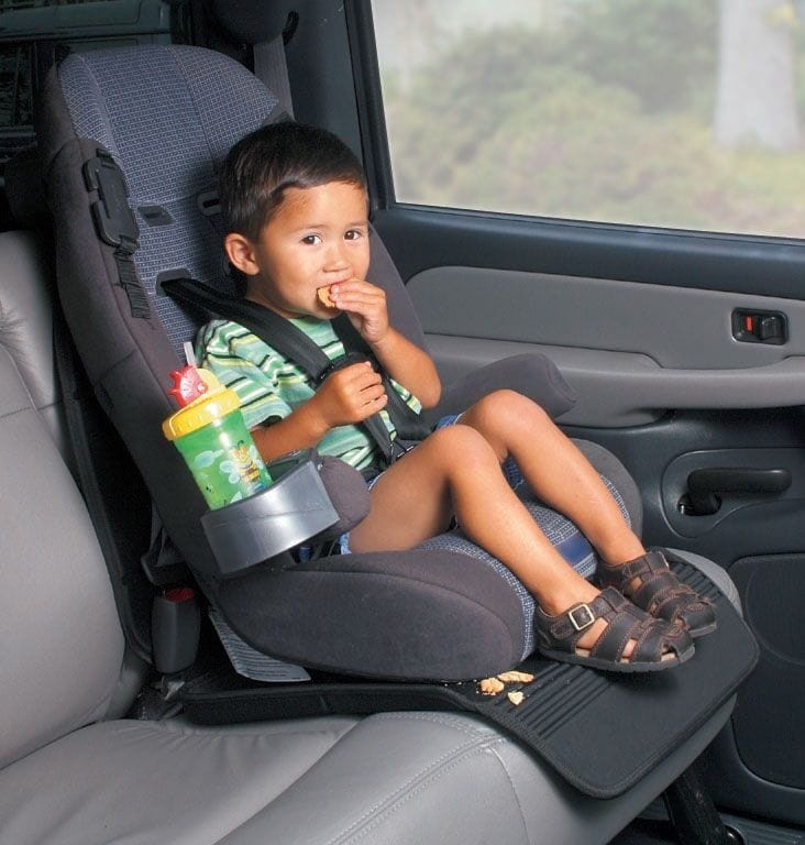 prince-lionheart-ochraniacz-mata-pod-fotelik-czarna-polkabubu-3.jpg
