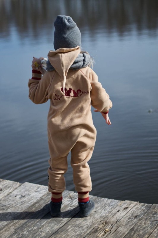 ducksday-kombinezon-polarowy-sand-polkabubu-4.jpg
