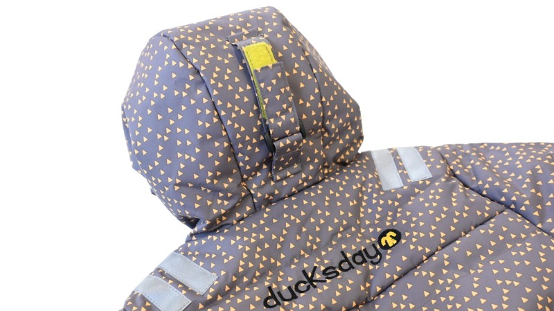 kombinezon-zimowy-ducksday-packshots-baby-snowsuit-puck-adjustable hood.jpg