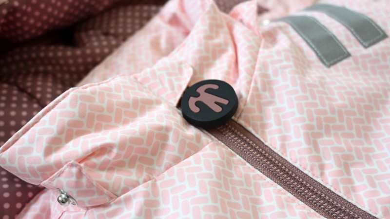 kombinezon-zimowy-ducksday-packshots-snowsuit-toddler-molly-detail.jpg