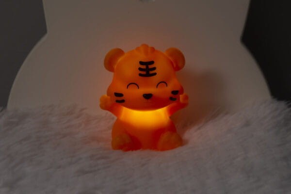 dhink-mini-lampka-tygrysek-polkabubu-7.jpg