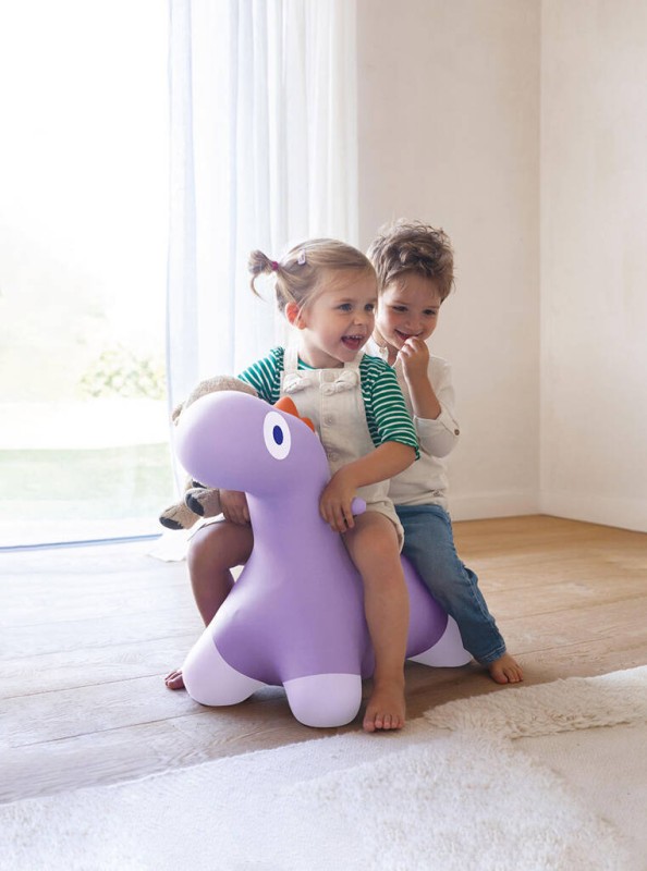 QUUT-Skoczek-Hoppi-Dino-Lavender-polkabubu-4.jpg