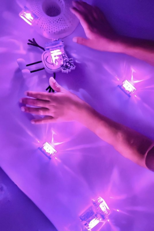 glo-pals-4-kostki-sensoryczne-lumi-fioletowe-polkabubu-2.jpg
