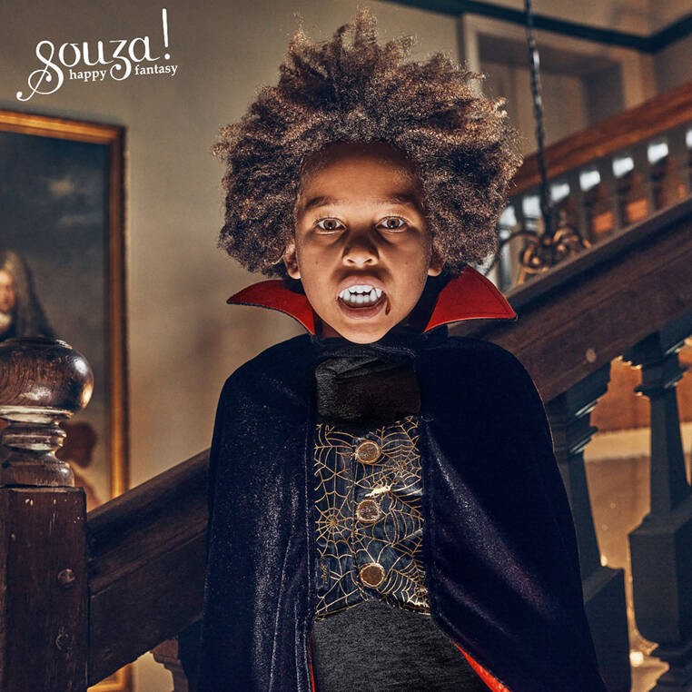 Souza-Kostium-peleryna-i-wampirze-zeby-Dracula-polkabubu-2.jpg