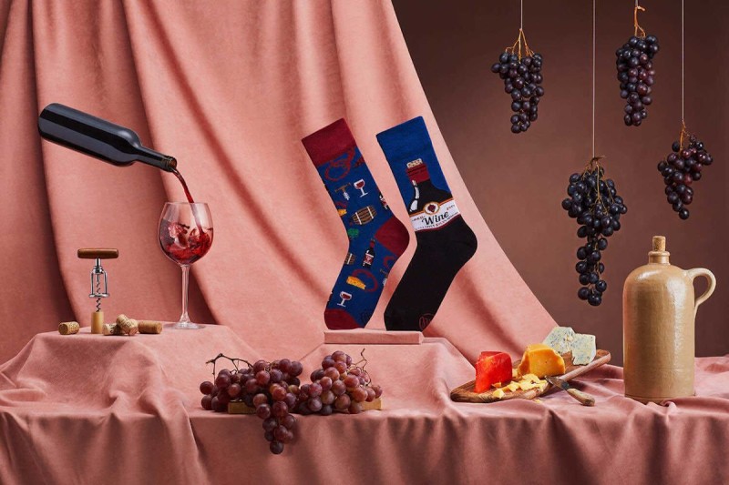 many-mornings-skarpetki-regular-wino-polkabubu-3.jpg