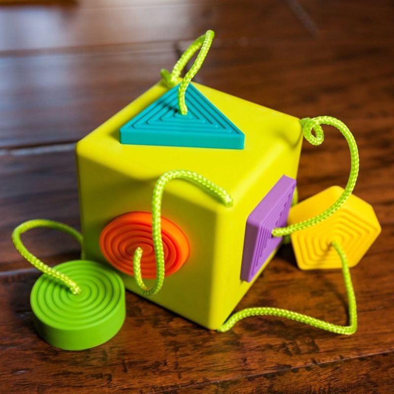 fat-brain-toy-sorter-kostka-polkabubu-6.jpg