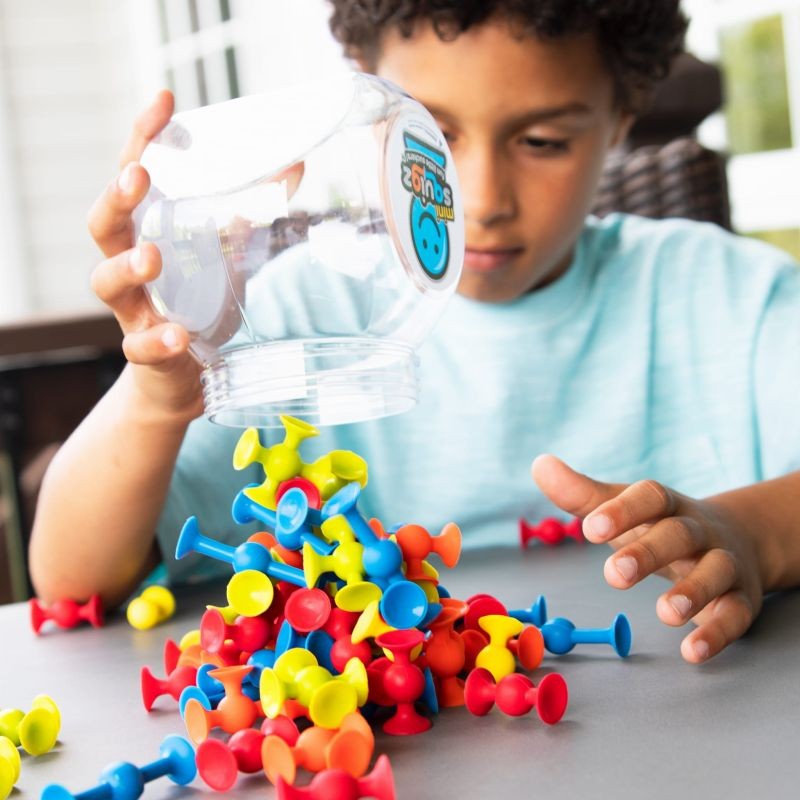 fat-brain-toy-mini-przyssawki-squigz-polkabubu-11.jpg
