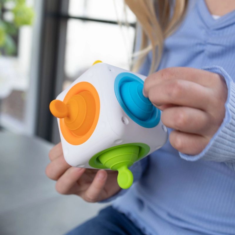 fat-brain-toy-sensokostka-polkabubu-6.jpg